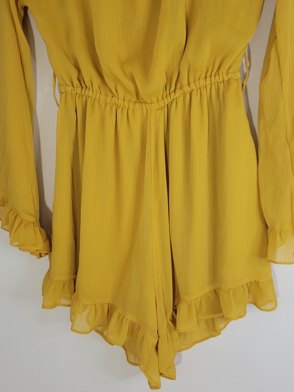 Forever 21 Yellow Open Back Romper Size Medium - Picture 7 of 10